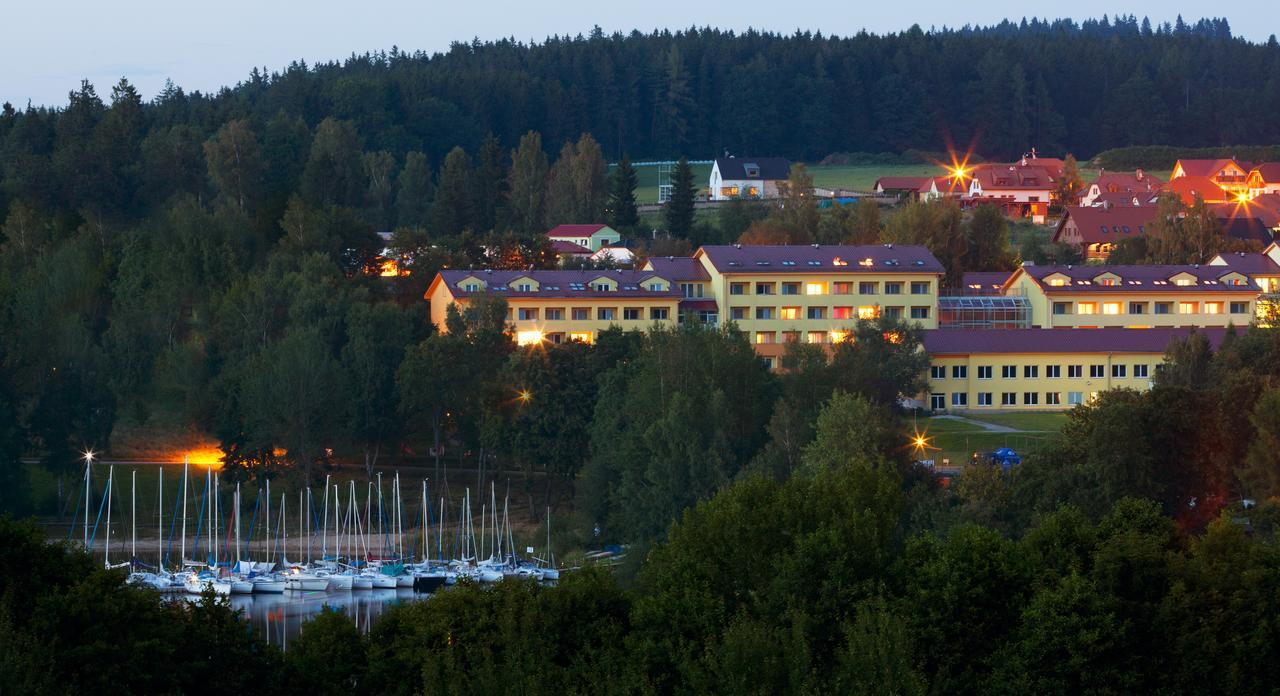 Lipno Wellness - Frymburk Hotel Private Family Room Esterno foto