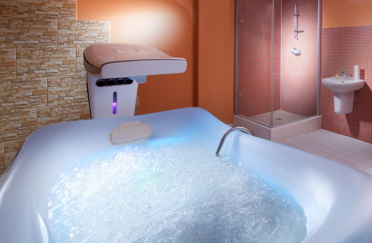 Lipno Wellness - Frymburk Hotel Private Family Room Esterno foto